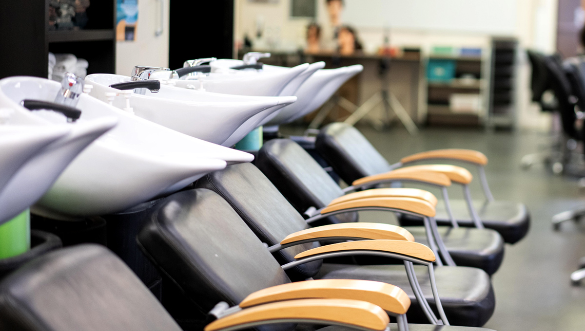 Hairdressing sinks